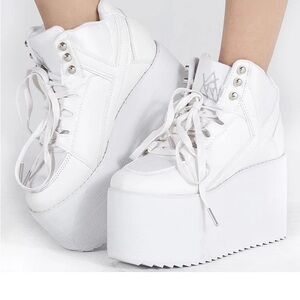 🖤Y.R.U. White Qozmo 2 Platform Sneakers🖤
